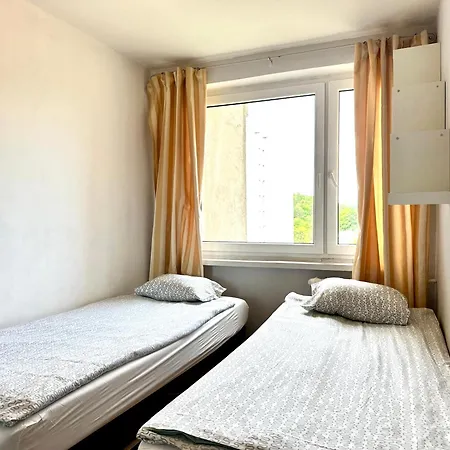 شقة Mieszkanie Karwiny *