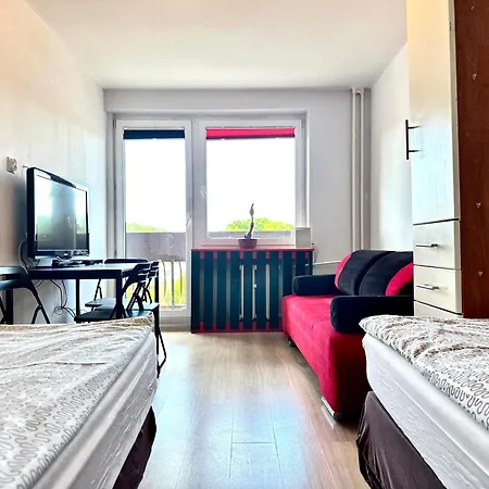 شقة Mieszkanie Karwiny غدينيا